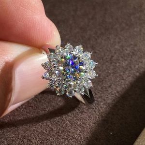 Luxury White Zircon Stone Ring Cute Silver Color Crystal Flower Sz 6